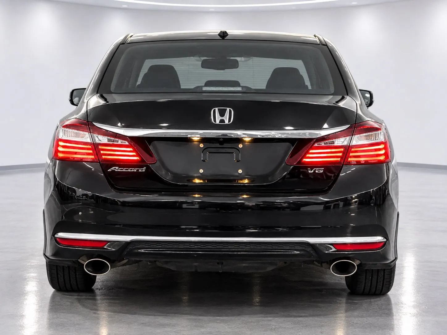 Used 2017 Honda Accord EX-L image 5
