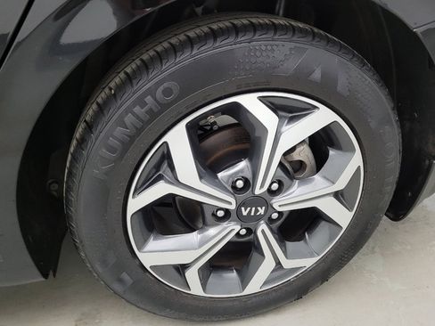 Used 2021 Kia Forte LXS FWD image 31