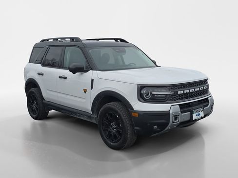 Used 2025 Ford Bronco Sport Badlands image 8