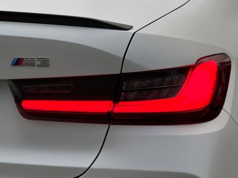 Used 2022 BMW M3 w/ M Carbon Exterior Package image 27