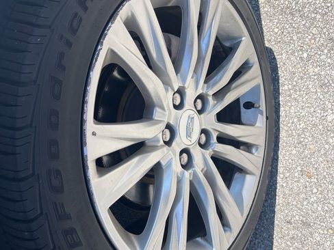 Used 2018 Cadillac XTS Luxury image 9