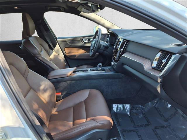 Used 2022 Volvo XC60 T8 Inscription Expression w/ Climate Package AWD/4WD image 20