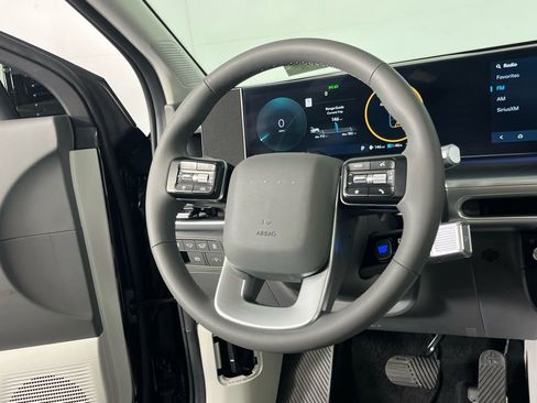 Used 2026 Hyundai Ioniq 9 SEL image 17