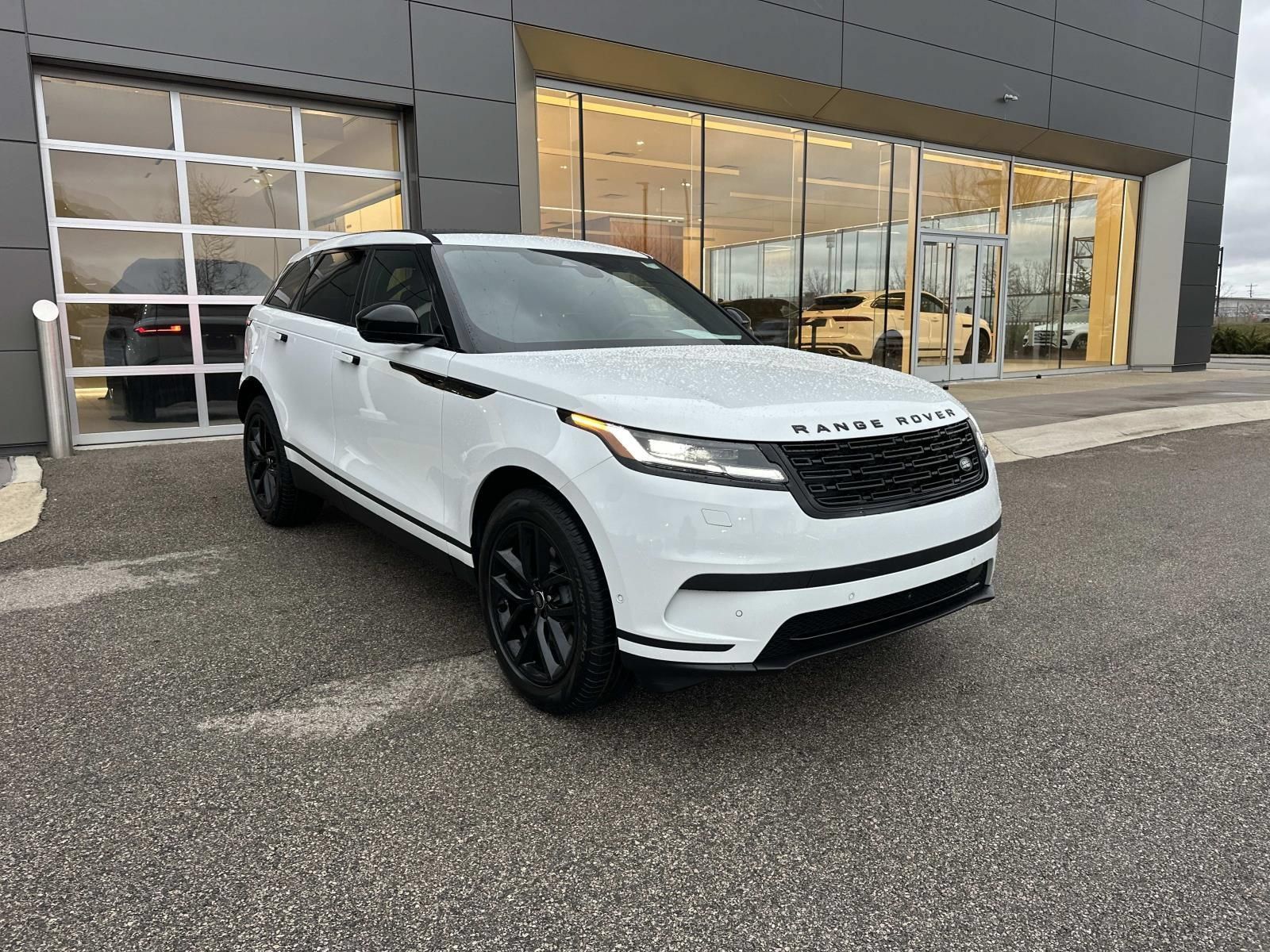 New 2026 Land Rover Range Rover Velar S AWD/4WD image 3
