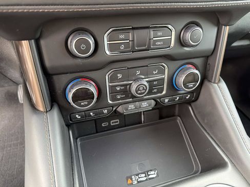 Certified 2023 Chevrolet Tahoe High Country w/ Premium Package image 10