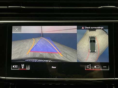 Used 2022 Audi Q7 3.0T Prestige w/ Prestige Package image 11