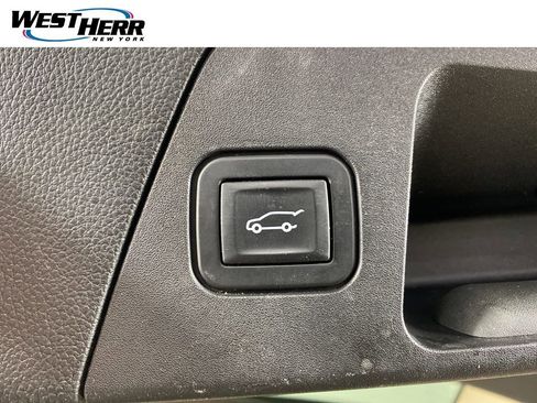 Used 2018 Buick Envision Preferred AWD/4WD image 17