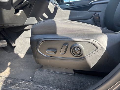 Used 2023 Jeep Grand Cherokee L Laredo image 27