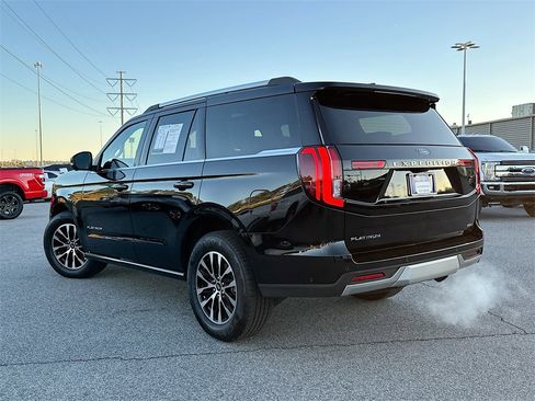 Used 2025 Ford Expedition Platinum image 6