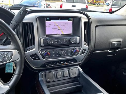 Used 2018 GMC Sierra 1500 SLT image 6
