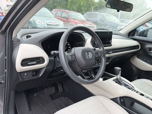 Used 2023 Honda HR-V LX image 10