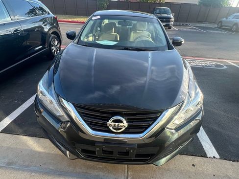 Used 2018 Nissan Altima 2.5 SV w/ 2.5 SV Technology Package FWD image 9