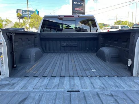 Used 2022 GMC Sierra 1500 Elevation w/ Preferred Package RWD image 21