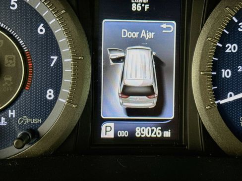 Used 2016 Toyota Sienna XLE Premium AWD/4WD image 8