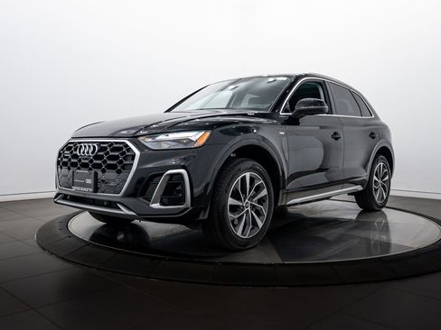 Certified 2025 Audi Q5 2.0T Premium Plus image 7