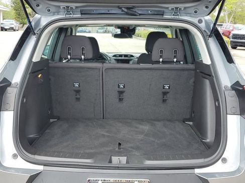 Used 2023 Chevrolet TrailBlazer LS FWD image 6