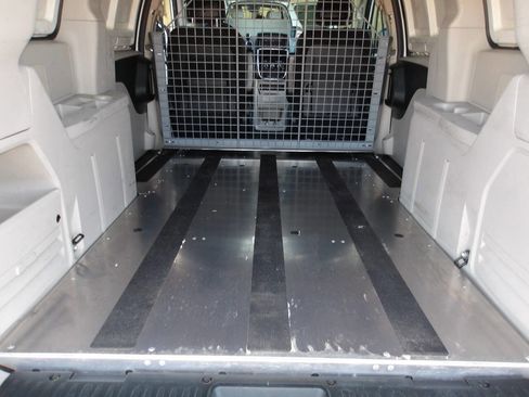 Used 2013 RAM C/V Tradesman image 5