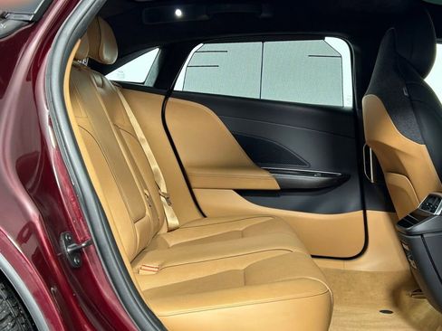 Used 2023 Lucid Air Touring image 13