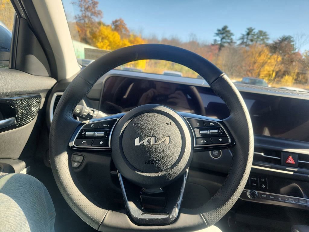New 2026 Kia Seltos SX AWD/4WD image 13