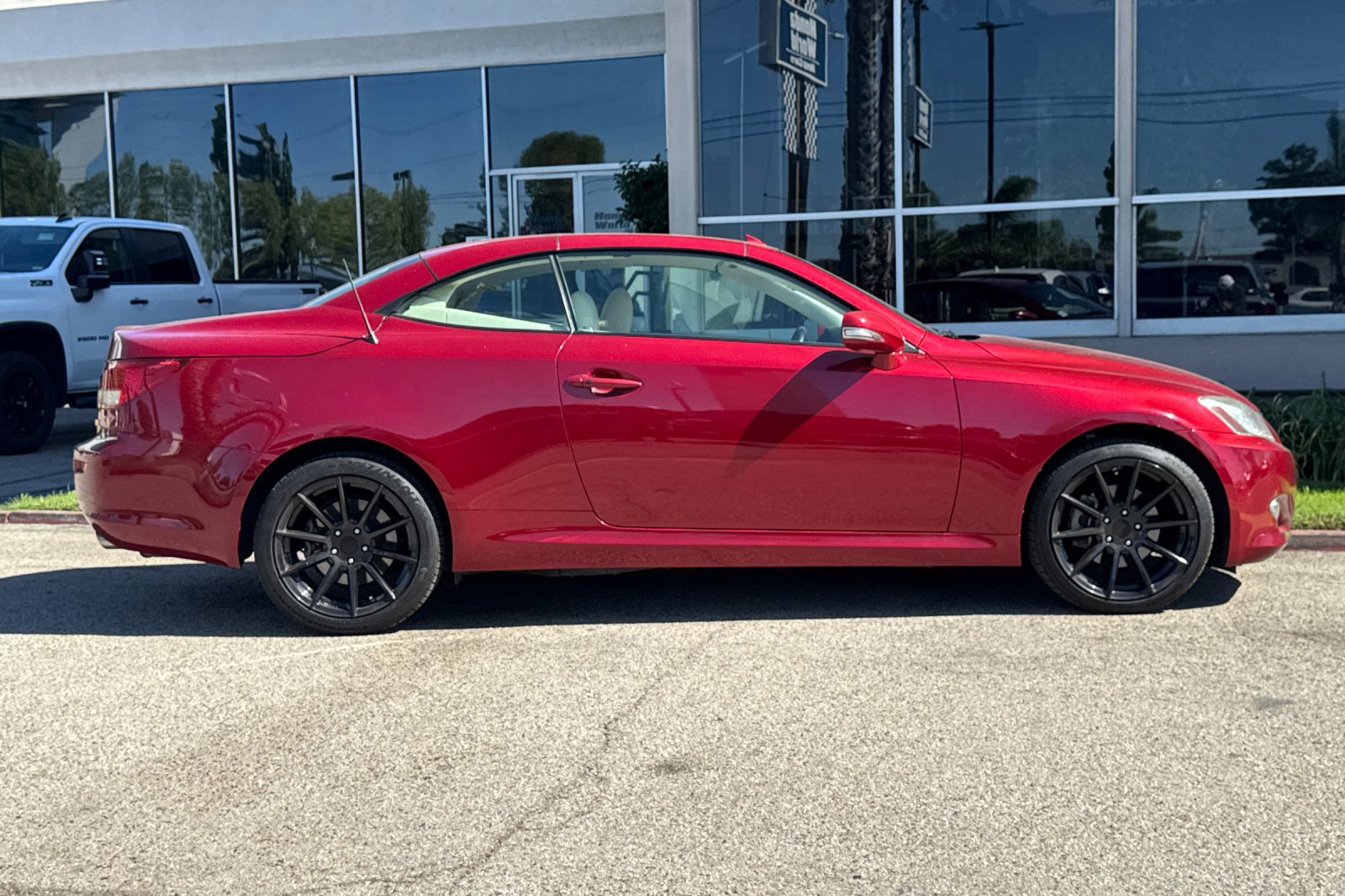 Used 2010 Lexus IS 250C RWD image 4