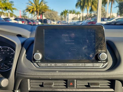 Certified 2025 Nissan Rogue S image 21