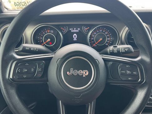 Used 2018 Jeep Wrangler Unlimited Sport AWD/4WD image 23