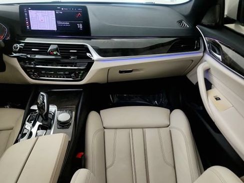 Used 2021 BMW 540i w/ Executive Package RWD image 52