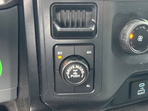 Used 2022 Ford F150 XL w/ Equipment Group 101A High AWD/4WD image 11