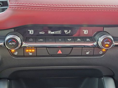 New 2026 MAZDA MAZDA3 Hatchback w/Premium Plus Pkg image 16