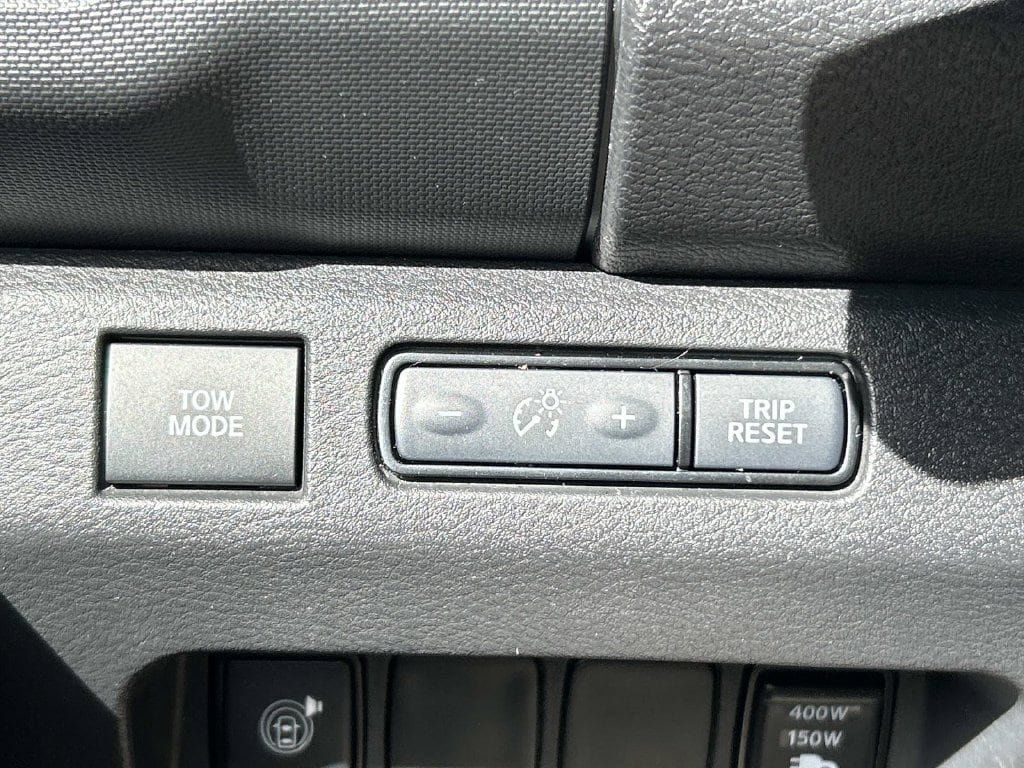 Certified 2024 Nissan Frontier SV w/ SV Convenience Package AWD/4WD image 20