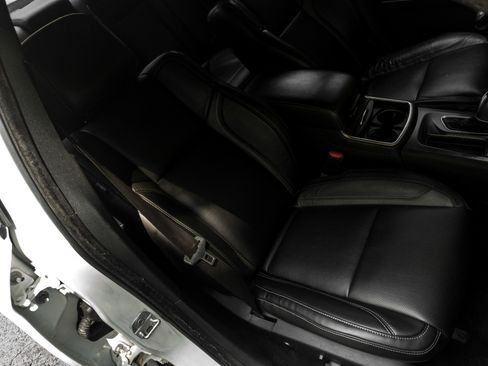 Used 2018 Dodge Charger GT image 10