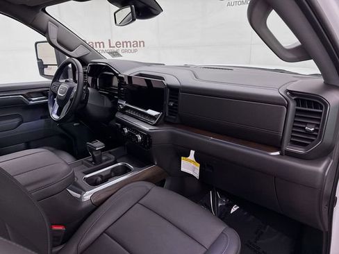 Used 2024 GMC Sierra 1500 SLT w/ SLT Premium Package image 32