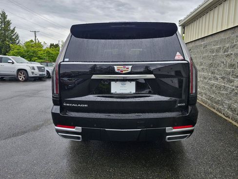 New 2026 Cadillac Escalade ESV Luxury AWD/4WD image 5