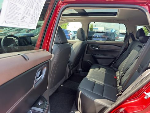 Certified 2023 Nissan Rogue SL w/ SL Premium Package AWD/4WD image 30