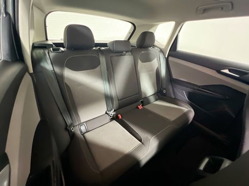 Used 2022 Volkswagen Taos S image 31