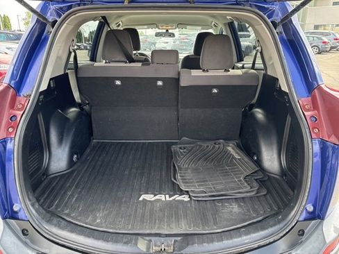 Used 2015 Toyota RAV4 LE AWD/4WD image 11