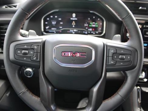 Used 2025 GMC Sierra 1500 AT4 w/ AT4 Premium Package AWD/4WD image 22