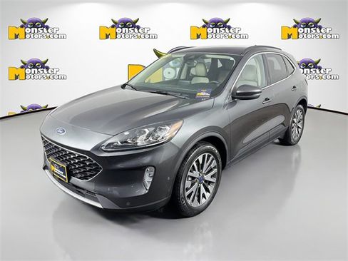 Used 2020 Ford Escape Titanium image 1