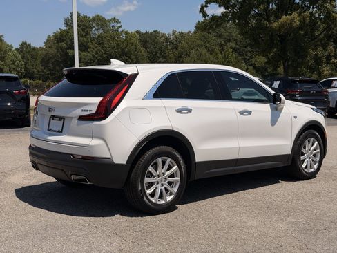 Used 2023 Cadillac XT4 Luxury FWD image 12