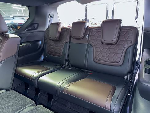 New 2026 Nissan Armada Platinum image 29