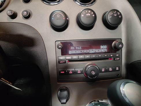 Used 2008 Pontiac Solstice GXP w/ Premium Package image 27