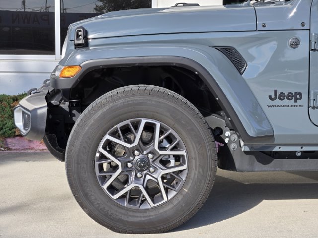 Certified 2026 Jeep Wrangler Unlimited Sahara AWD/4WD image 8