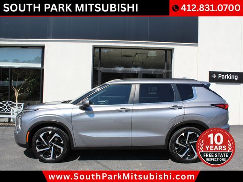 Used 2022 Mitsubishi Outlander SE AWD/4WD image 1