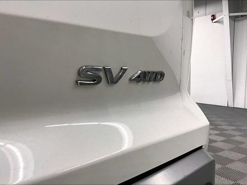 Used 2024 Nissan Pathfinder SV AWD/4WD image 9