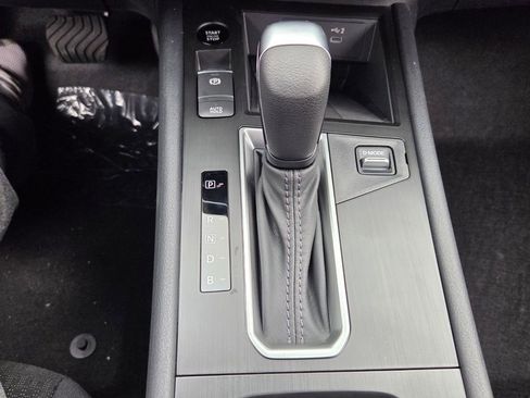 New 2026 Nissan Kicks S image 18