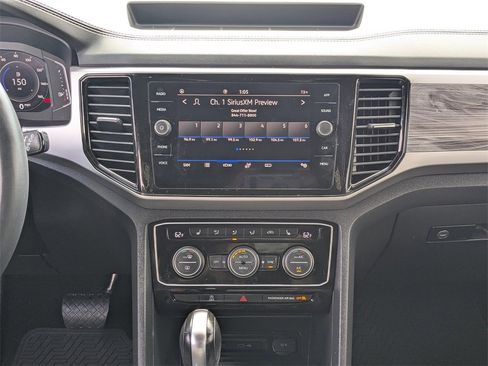 Used 2022 Volkswagen Atlas Cross Sport SE image 18
