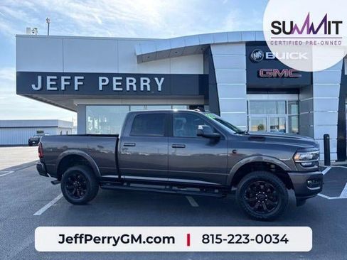 Used 2022 RAM 2500 Laramie AWD/4WD image 1