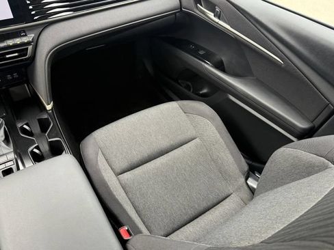 Used 2025 Toyota Camry LE FWD image 23