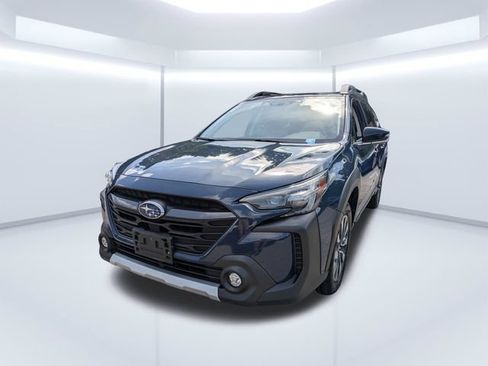 Used 2023 Subaru Outback Limited AWD/4WD image 8