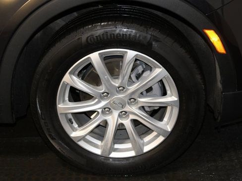 Certified 2022 Cadillac XT4 Luxury w/ Cold Weather Package image 24